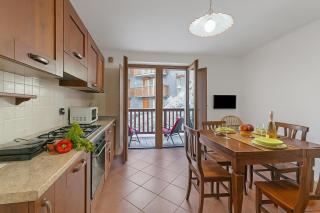 The Sunflower - Happy Rentals - 2