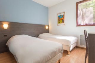 Logis Hôtel La Cascade - Saint-Genis-les-Ollières - 1