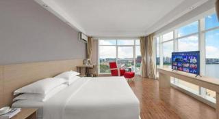 Grand Nest Hotel (Tang Jia Wan Beach) - 9