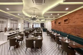 Madison Crown Hotel - 8