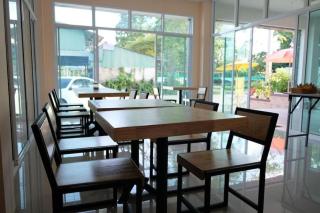 Bees Smile Hotel - 1