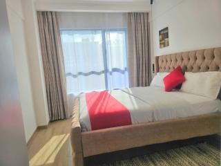 Marina Bay by BednBeyond Urban Vogue Westlands with Pool & Gym - 7