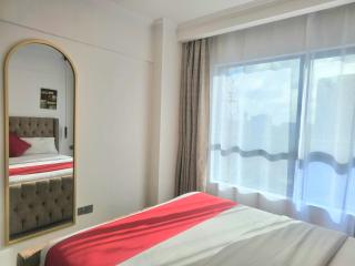 Marina Bay by BednBeyond Urban Vogue Westlands with Pool & Gym - 5