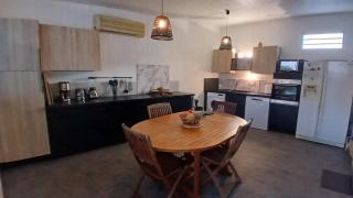 Terre sainte Maison F5 iscine proche lagon - 1