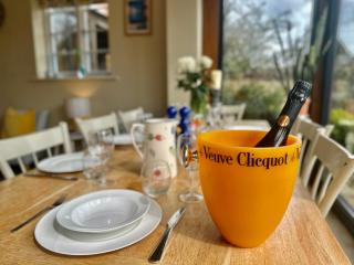 Mayflower Cottage - 4 Bedrooms, Uppingham Town Centre by Belmont Places - 2