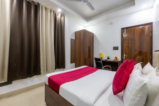 Aura Residency By Groom Room Hospitality I Sector -63A Noida - 7