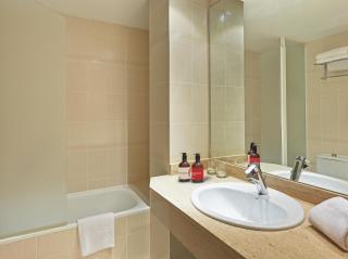 iStay by NH Zaragoza Sport Hotel - 8