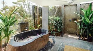 Batu Karang Lembongan Resort & Spa - 9