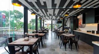 Zoom Dharmahusada Hotel - 6