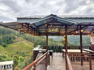 Perfect Hill View, Durian Orchard Farmstay within the mountains - 2