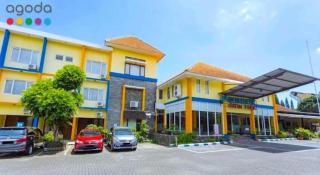Pondok Jatim Park Hotel & Cafe - 1