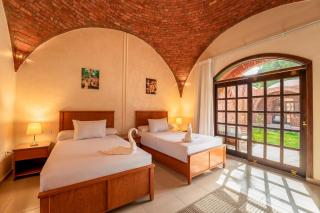 opal legacy luxor - 2