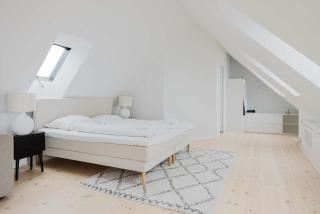 Luxury Penthouse Duplex with Water View - 3