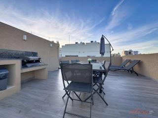 Rooftop Oasis with Plunge Pool & BBQ - 4
