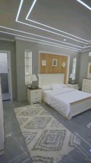 شقه فندقيه فاخره 3 غرف في المهندسين - 6