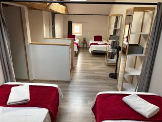 Les Glaneuses - 2 logements en centre bourg de 4 à 10 personnes à 3 min du Puy duFou - 2