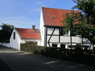 Half-timbered house with garden, close to nature & city - 0
