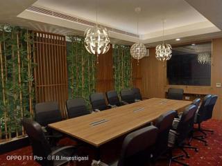 Hotel Huswah Airport - 1