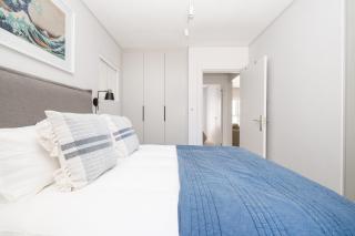 113 Paarl 2 Bedroom Lux Aprt With Parking & Aircon - 1