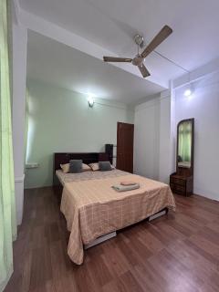 Happy Home 2 min walk away frm city cntr & APOLO - 6