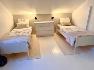 Hearty 1800 Wooden House Near Old Town - 6