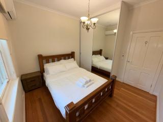 Bright and modern home in heart of South Perth - 8