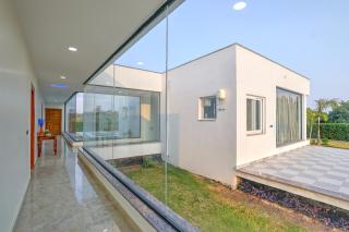 ELIVAAS Amaltas 4 BHK Countryside Hideaway With Pvt Pool, Lush Garden & 360 Aravali Views - 8