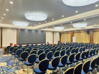 Hangzhou The First World Hotel - 8