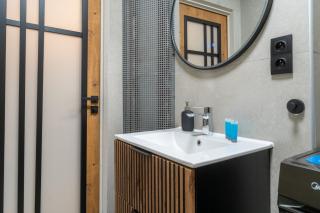 Roździeńskiego Modern Apartment by BookingHost - Katowice - 3