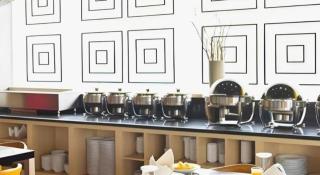 Blue Sky Hotel Petamburan - 6