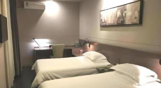 Jinjiang Inn Select Shanghai Nanjing Road Pedestrian Street - 3