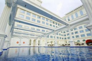 Adimulia Hotel Medan - Medan - 9