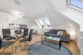 Nüll Residences-modern attic flat with AC - 5