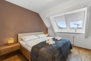 Nüll Residences-modern attic flat with AC - 9