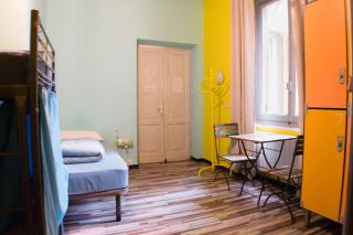 Home Genoa Hostel - Genoa - 8