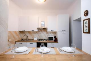 Marcos Apartments I Bathtub in Bedroom experience - 4