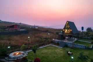 StayVista at Peak & Paddle with Lake View - 9