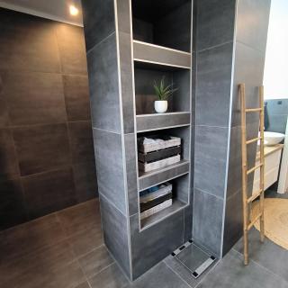 Modern 1BR apt w king size, only 5 min to RAB - 3