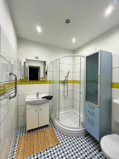 Twin Danube Lofts by Chain Bridge - 1