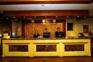 Qingdao Donghai Hotel - 9