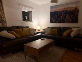Sunderland City Centre Sleek 2 Bed Apartment - 1