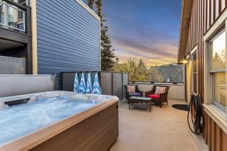 The Peak at Town Lift home - 8