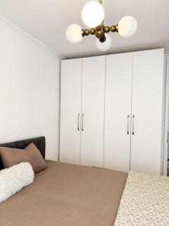 Cozy Downtown Escape - 3