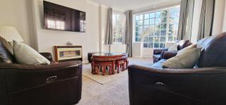 Spacious 4 Bedroom Detached Home in Iffley Village - 9