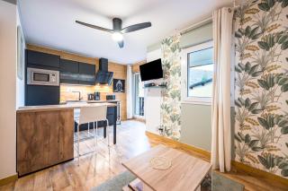 Studio Bee Happy - 0