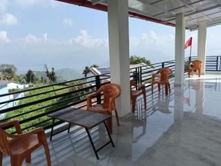 Apple Hilltop Homestay - 7