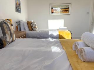 St John's House Isleworth London By Smart Corporate Stays - 6