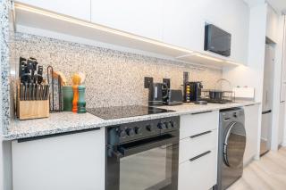 213 Paarl 2 Bedroom Lux Aprt With Parking & Aircon - 8