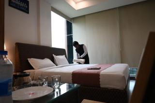 HOTEL RV PARK Inn MOGAPPAIR - 1