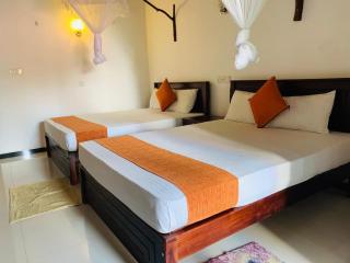 Sunglow Safari Resort - 6